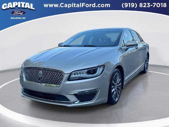 Used 2017 Lincoln MKZ Premiere FWD image 1
