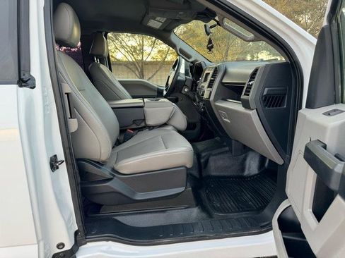 Used 2022 Ford F250 XL w/ Power Equipment Group image 17