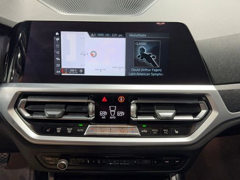 Used 2020 BMW 330i Sedan w/ Driving Assistance Package image 37