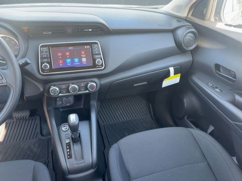 New 2025 Nissan Kicks Play S image 26