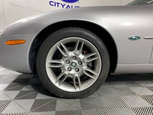 Used 2001 Jaguar XK8 Convertible RWD image 13