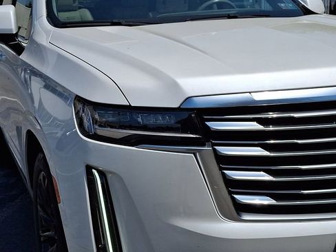 Used 2022 Cadillac Escalade Premium Luxury Platinum w/ Heavy-Duty Trailer Package AWD/4WD image 11