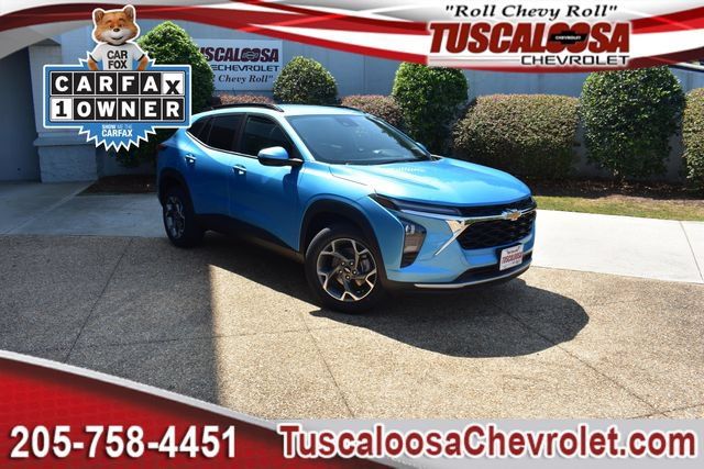 Used 2025 Chevrolet Trax LT w/ Driver Confidence Package FWD image 1
