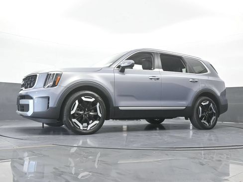 Used 2024 Kia Telluride EX AWD/4WD image 60