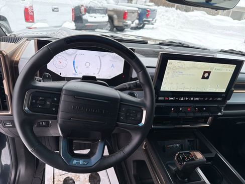 Used 2025 GMC Hummer EV 3X w/ LPO, Sport Package image 2