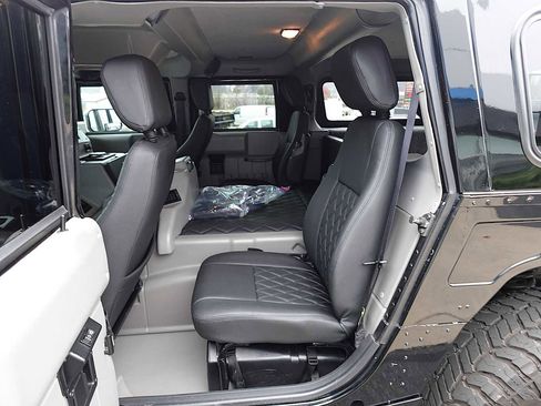 Used 2002 HUMMER H1 4-Door Wagon AWD/4WD image 30