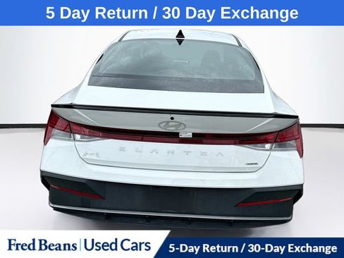 Used 2025 Hyundai Elantra SEL FWD image 7