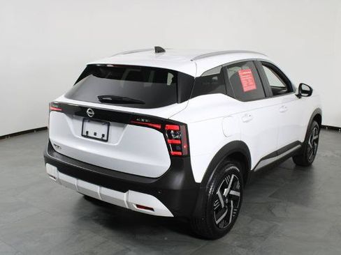 Certified 2026 Nissan Kicks SV w/ Cold Weather Package FWD image 4