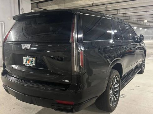 Used 2021 Cadillac Escalade ESV Sport Platinum RWD image 7