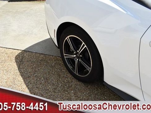 Used 2025 Ford Mustang Coupe RWD image 13