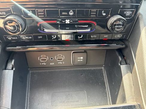Used 2023 Jeep Grand Cherokee Altitude AWD/4WD image 19
