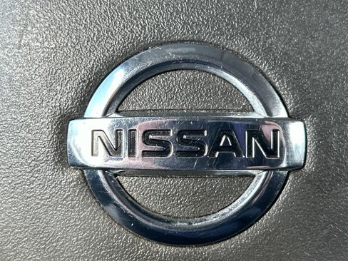 Used 2011 Nissan Cube 1.8 SL w/ Interior Illumination Pkg FWD image 29