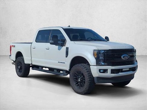 Used 2019 Ford F250 Lariat w/ Lariat Ultimate Package AWD/4WD image 3