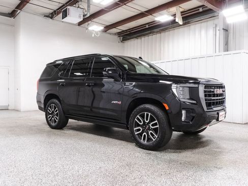 Used 2024 GMC Yukon AT4 w/ AT4 Premium Package AWD/4WD image 1