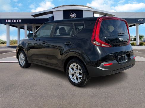 Used 2020 Kia Soul S image 6