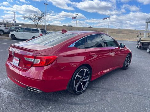 Used 2019 Honda Accord Sport image 3