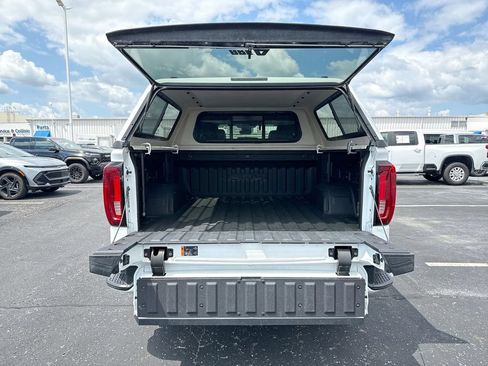 Used 2024 GMC Sierra 1500 AT4 w/ Technology Package AWD/4WD image 24