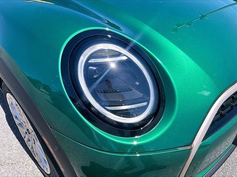 Used 2025 MINI Cooper S FWD image 32