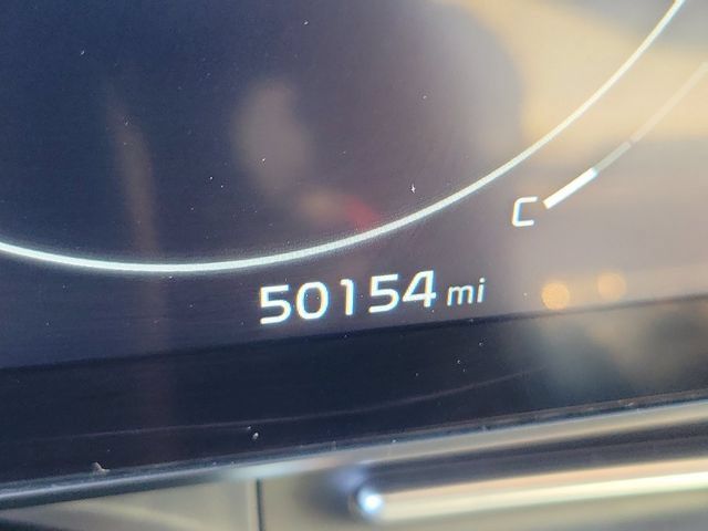 Used 2024 Kia Carnival FWD image 24
