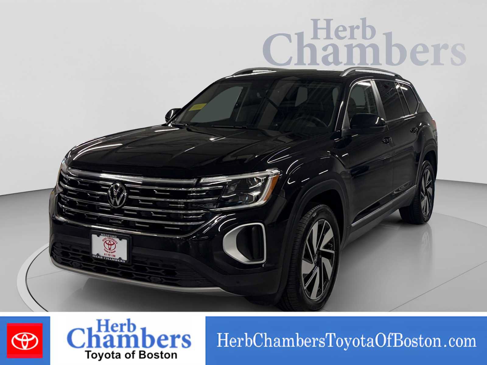 Used 2025 Volkswagen Atlas SEL AWD/4WD image 11