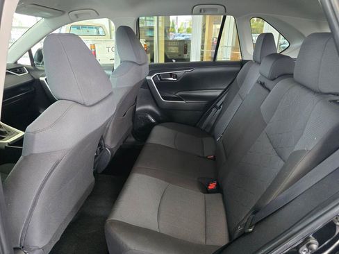 Certified 2025 Toyota RAV4 XLE AWD/4WD image 38