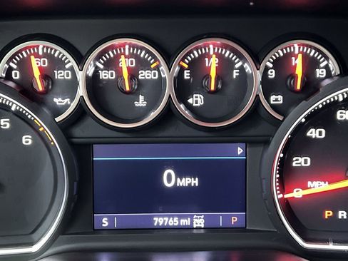 Used 2019 Chevrolet Silverado 1500 RST image 24