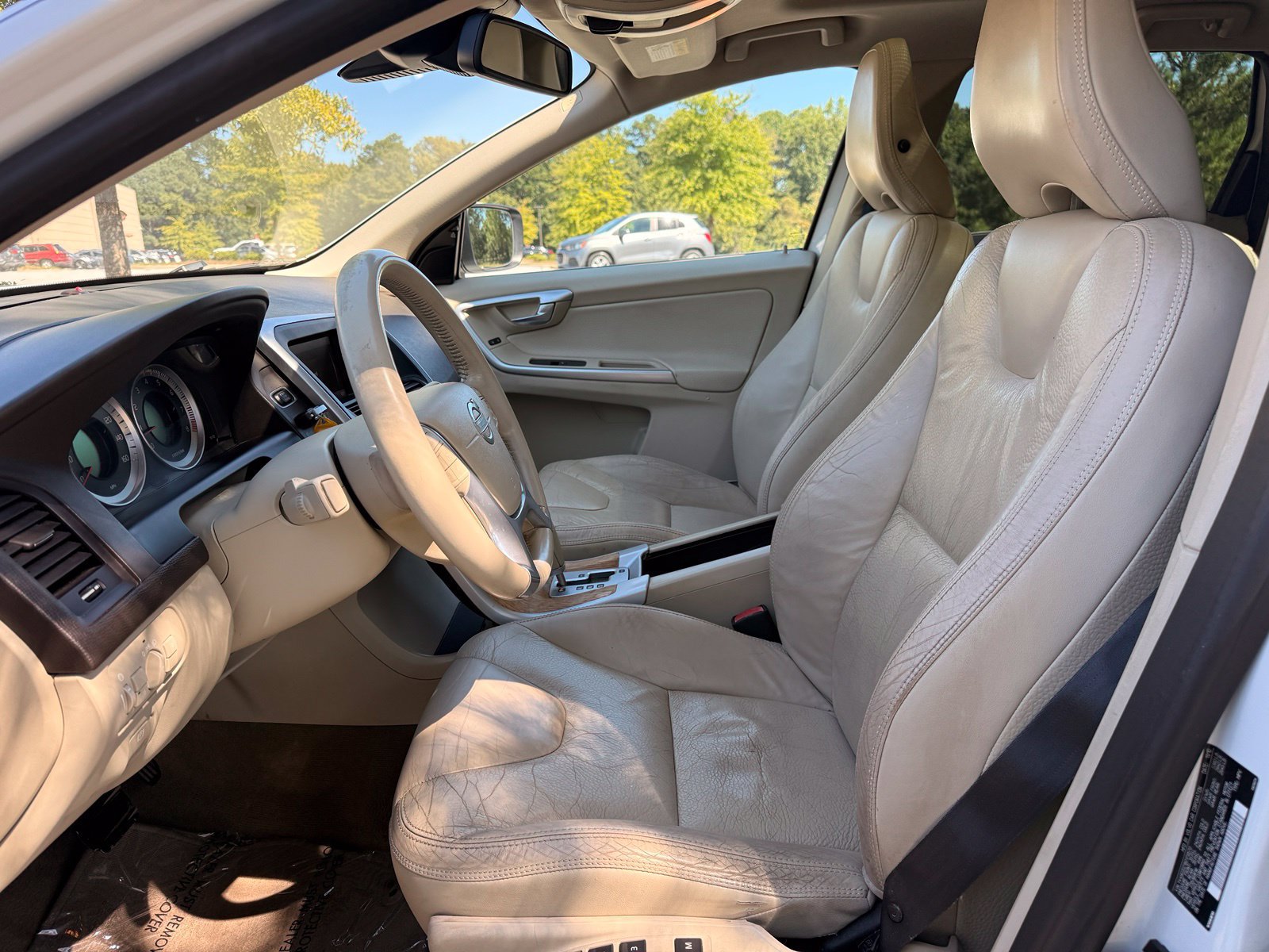 Used 2011 Volvo XC60 T6 AWD/4WD image 33