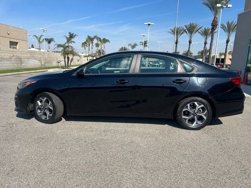 Used 2019 Kia Forte LXS image 6