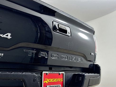 Certified 2023 Toyota Tacoma Limited image 24