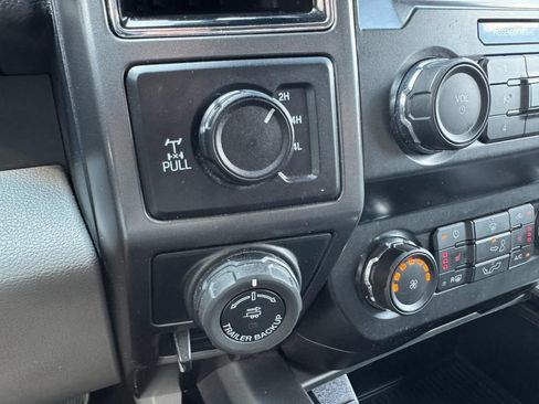 Used 2020 Ford F150 XLT w/ Equipment Group 302A Luxury AWD/4WD image 22