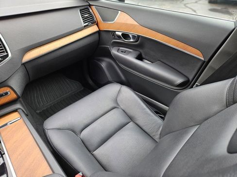 Used 2023 Volvo XC90 B6 Plus w/ Protection Package Premier image 15