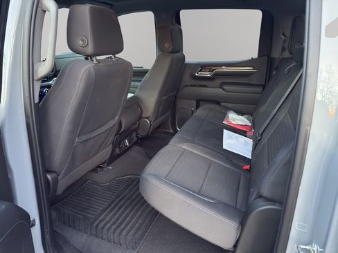 Certified 2024 GMC Sierra 1500 SLE image 9