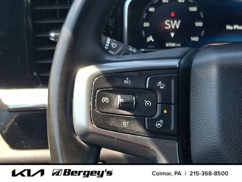 Used 2023 Chevrolet Silverado 1500 LT AWD/4WD image 23