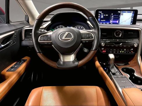 Used 2022 Lexus RX 350L FWD w/ Premium Package image 9