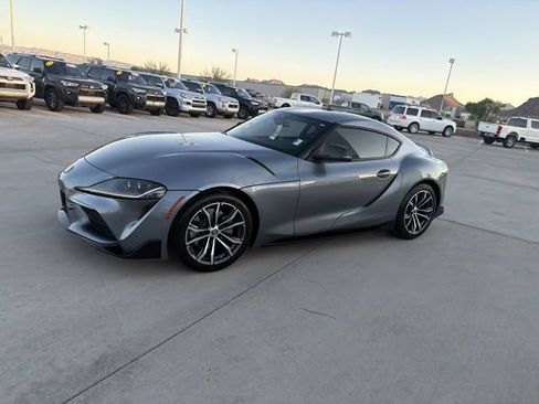 Used 2021 Toyota Supra w/ Safety & Technology Package RWD image 8