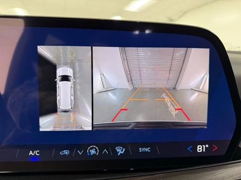 New 2026 Chevrolet Suburban LS image 21