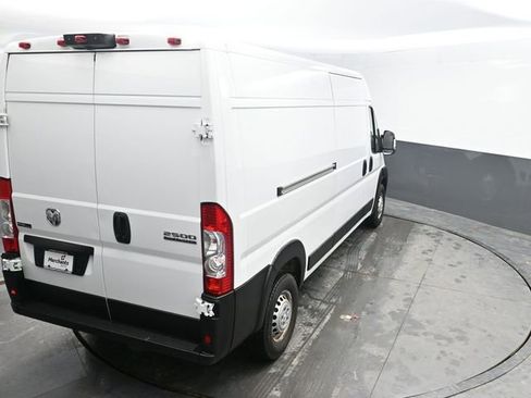 Used 2024 RAM ProMaster 2500 w/ Convenience Group FWD image 27