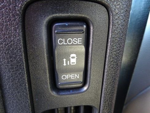 Used 2018 Honda Odyssey EX-L image 15