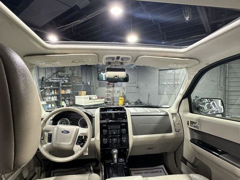 Used 2009 Ford Escape Limited image 31