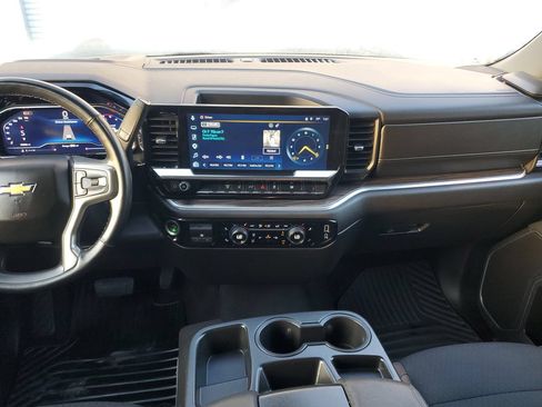 Used 2025 Chevrolet Silverado 2500 LT w/ Convenience Package AWD/4WD image 15