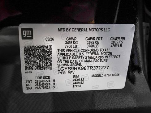 Used 2026 Cadillac Escalade V w/ LPO, ONYX Package AWD/4WD image 41