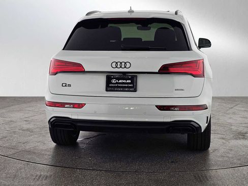 Used 2023 Audi Q5 e Premium Plus w/ Premium Plus Package image 4