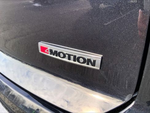 Used 2021 Volkswagen Atlas Cross Sport SE image 9