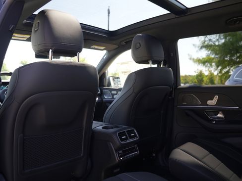 New 2025 Mercedes-Benz GLS 450 4MATIC image 49