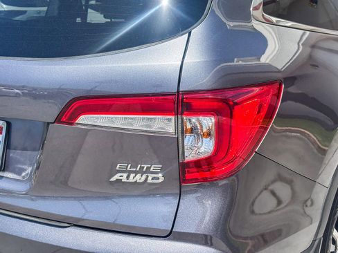Used 2022 Honda Pilot Elite image 8