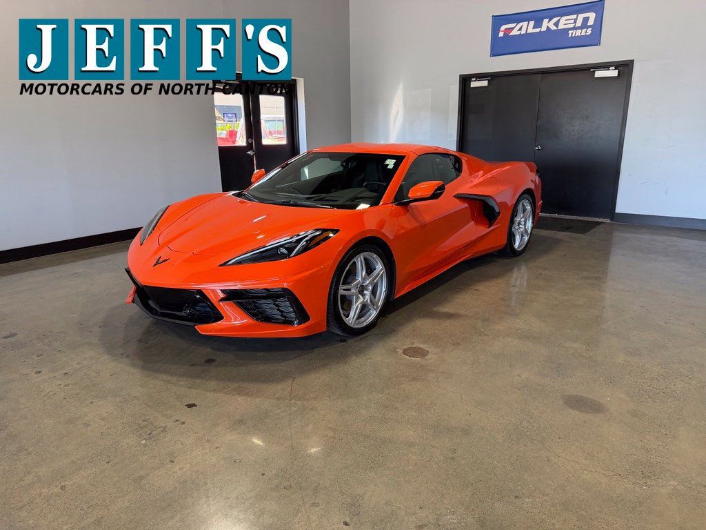 Used 2021 Chevrolet Corvette Stingray Preferred Cpe w/ Battery Protection Package RWD image 1