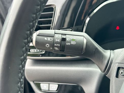 Used 2025 Lexus NX 250 FWD w/ Accessory Package (Z1) image 33