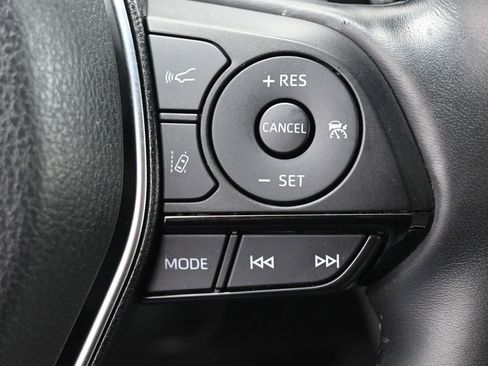 Used 2021 Toyota Venza XLE w/ Softex Package image 20