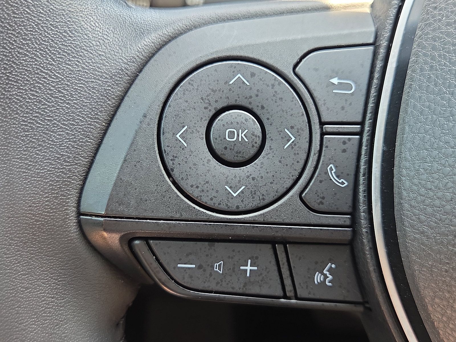 Used 2024 Toyota RAV4 Limited w/ Weather Package AWD/4WD image 21