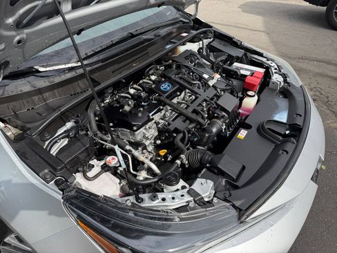 Used 2021 Toyota Corolla LE FWD image 33